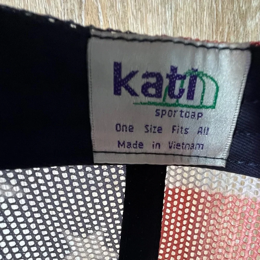 Kati Sportcap Trucker Hat Unisex OSFM Navy Red White Pirate Skull Coordinates